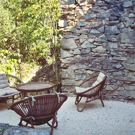 Le Clos De La Tour D'oerrianh B&B
