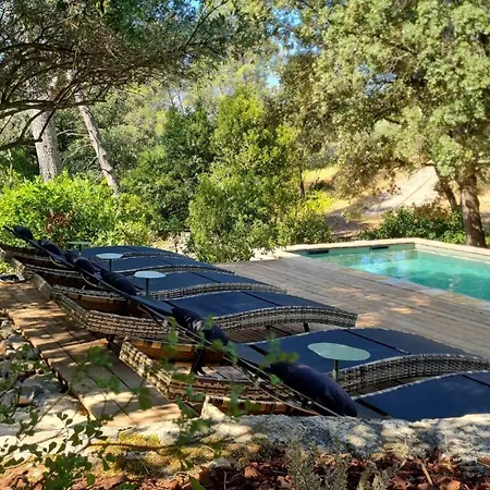 Bed and Breakfast Le Clos De La Tour D'oerrianh *